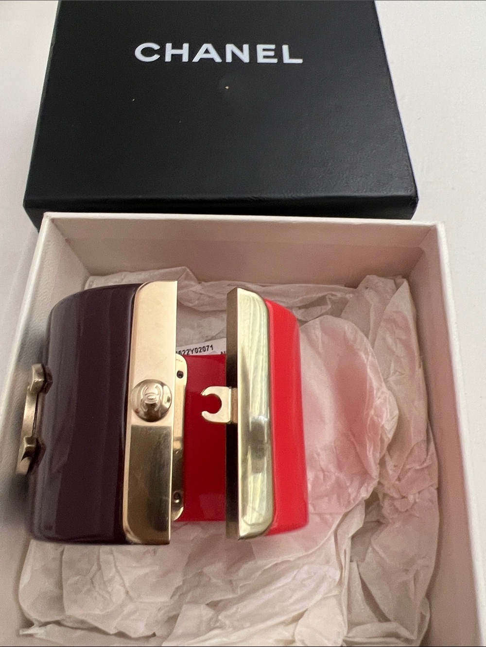 CHANEL Deep Burgundy Resin Cuff with Gold CC Emblem - Picture 3 of 11